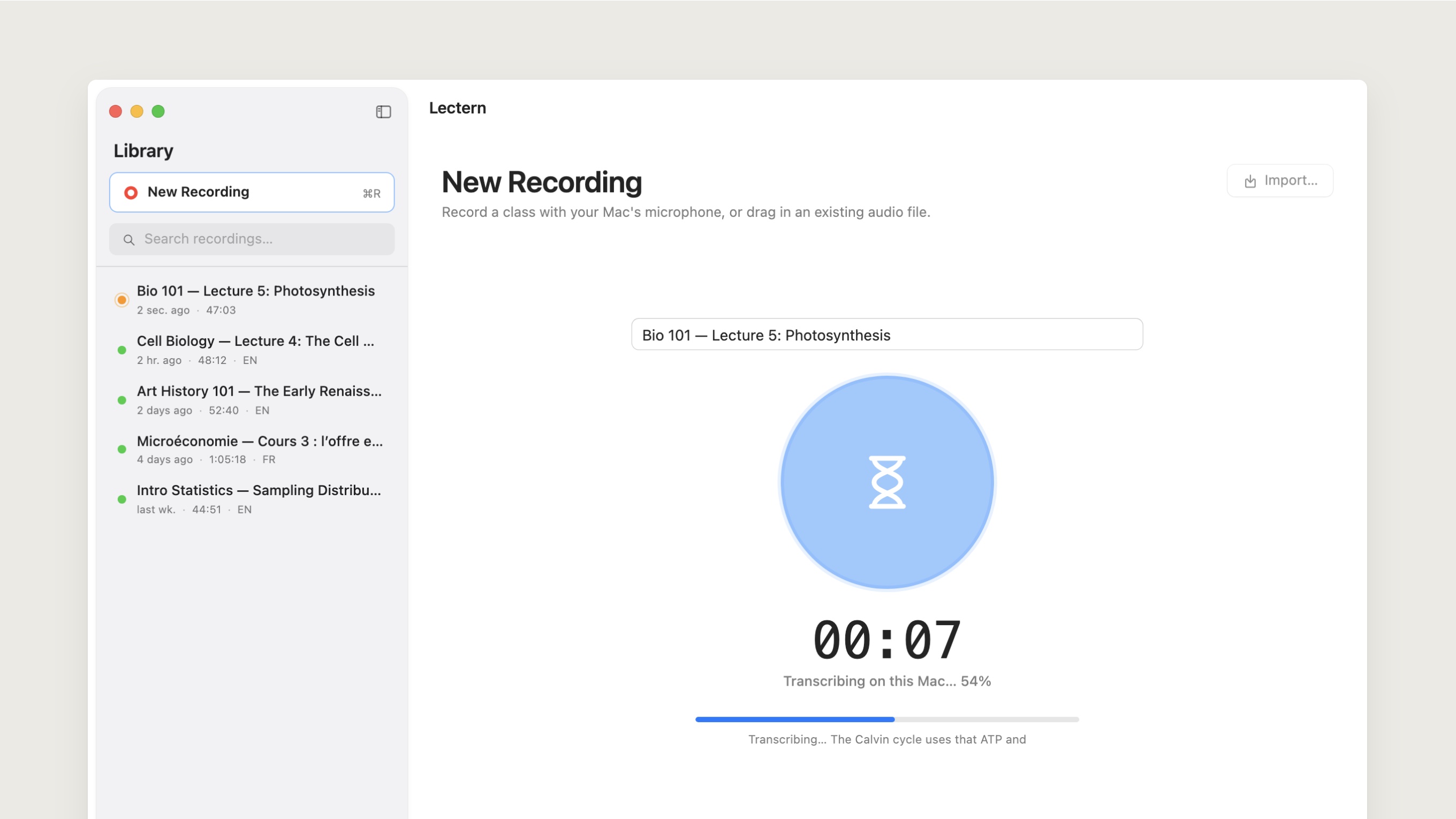 Transcription running on the Mac after a recording ends: the new lecture appears at the top of the library, and a progress bar at 54 percent shows the line being transcribed.